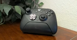 کنترلر جدید 8BitDo با سبک Xbox Elite، استانداردهای شخصی‌سازی را بالا می‌برد
