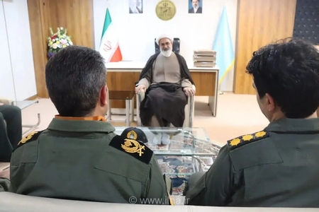 تجلیل رئیس سازمان قضایی نیروهای مسلح از خلبانان نیروی هوایی