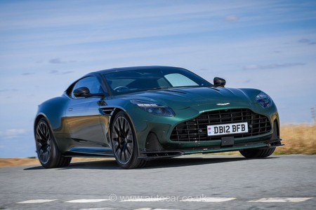تست کامل: Aston Martin DB12 S، یک GT تیزتر، پرصدا تر و سبک تر، اما آیا بهتر است؟