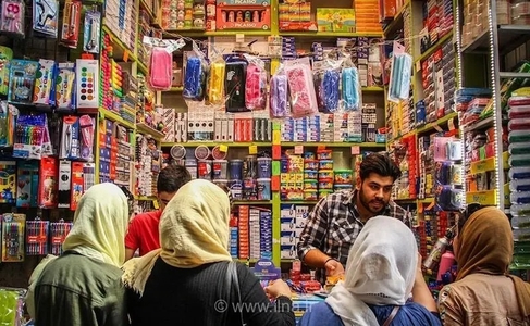 فروش فوق‌العاده نوشت‌افزار به جای نمایشگاه پاییزه در استان مرکزی
