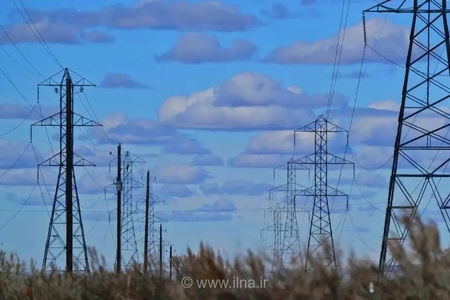 رشد ۱۹ درصدی مبادلات برق ایران با همسایگان در اوج مصرف تابستان