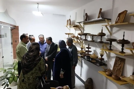 افتتاح بازارچه دائمی صنایع‌دستی عقیق در سنندج برای حمایت از هنرمندان