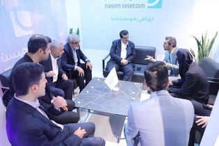 بازدید مدیرعامل بانک رفاه از دستاوردهای فناورانه در نمایشگاه الکامپ