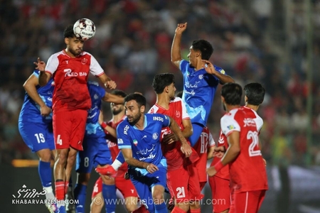 پرسپولیس با پیروزی قاطع برابر استقلال خوزستان صدرنشین شد