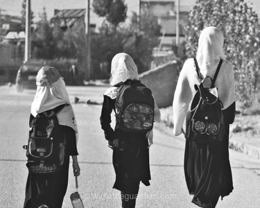 سرنوشت سه خواهر افغان پس از بازگشت اجباری به افغانستان؛ «یک روز طالبان به آموزش زنان نیاز خواهند داشت»