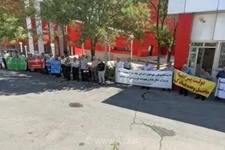 تجمع اعتراضی بازنشستگان مخابرات در استان‌های مختلف؛ معترضان وعده‌های مدیرعامل را رد کردند