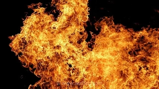 آتش‌سوزی در یک ساختمان مسکونی در خیابان سهروردی تهران؛ ۵ نفر دچار دودگرفتگی شدند