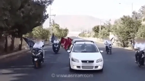 کارناوال خودرویی در کرج برای جشن تولد ۶۱ سالگی برگزار شد