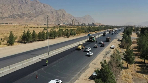 عملیات روکش آسفالت ۴۰۰ کیلومتر از راه‌های کرمانشاه انجام شد