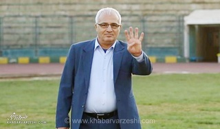 دربی خاطره‌انگیز ۳۸ سال پیش؛ گل استقلال، سکته طرفدار پرسپولیس و تغییر پنالتی‌زن