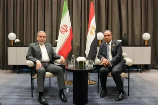 دیدار و گفتگوی وزیران خارجه ایران و مصر در بغداد