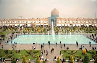 روایتی تاریخی از میدان نقش‌جهان اصفهان در نقاشی کمیاب هنرمند هلندی در سال ۱۷۰۳ میلادی