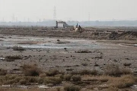 آغاز پاکسازی ۹۸ هکتار خاک آلوده در اهواز با پیگیری دستگاه قضایی