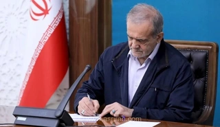 پزشکیان در یکصد و بیستمین سالگرد مشروطه: وفاق ملی و حاکمیت قانون، مسیر پیشرفت و آبادانی ایران است