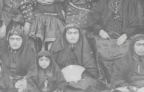 تصویری از عالیه خانم، همسر صیغه ای ناصرالدین شاه در کاخ سلطنت آباد
