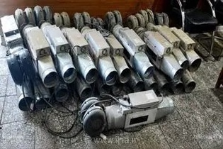 عملیات ضربتی در شوش؛ کشف و ضبط ۲۲ دستگاه ماینر غیرمجاز در یک منزل مسکونی