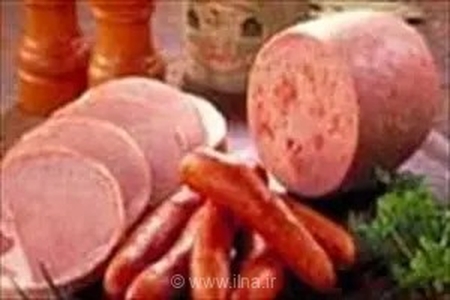 سازمان دامپزشکی شایعات درباره استفاده غیرمجاز از خمیر مرغ و افزودنی‌های غیربهداشتی در سوسیس و کالباس را تکذیب کرد
