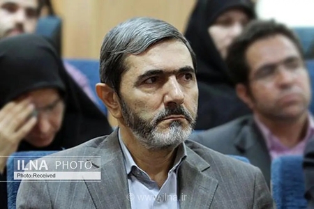 هشدار فعال سیاسی: مراقب عوامل نفوذی در لباس دوست باشیم/ تقویت وحدت در شرایط بحرانی