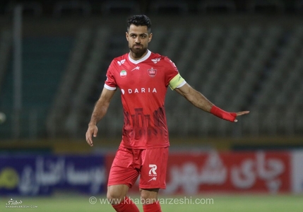 انتقال جنجالی مرتضی پورعلی‌گنجی به فوتبال عراق؛ مدافع سابق پرسپولیس شاگرد علیرضا منصوریان در تیم الطلبه شد