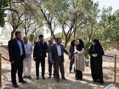 کلنگ‌زنی پارک-باغ 18 هکتاری در قزوین همزمان با جشن پسته چینی