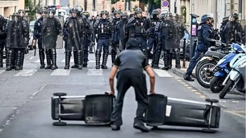 بازداشت حدود یک‌هزار نفر در پی اعتراضات گسترده در فرانسه