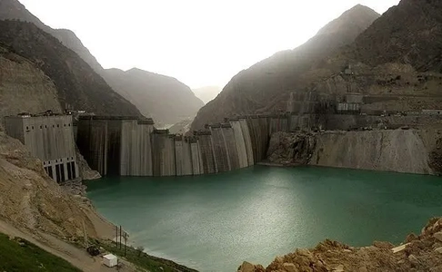 طرح‌های گردشگری سد و دریاچه کارون ۴ تصویب شد