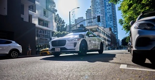 خودروی خودران Waymo پلیس را فراخواند و مسافران مسلح را دستگیر کرد
