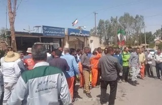 اعتراض کارگران محور گستر نصر سیرجان به انتقال محل کار/ نگرانی از بیکاری یا آوارگی