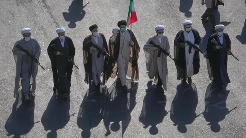 ادامه جنگ یمن و هشدار ایران به آمریکا؛ ترامپ گزینه ها را مطرح کرد