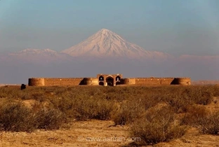 مادر کاروانسراهای ایران؛ بنایی که قرن‌ها میزبان کاروان‌های ایران بود(+عکس)