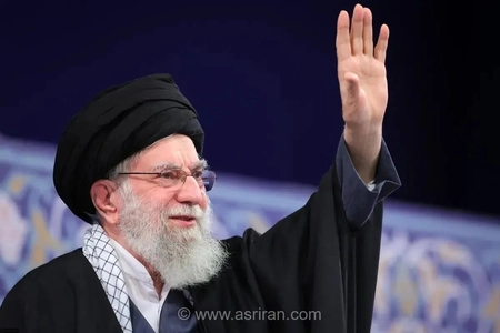 علیرضا افتخاری برای رهبر شهید خواند