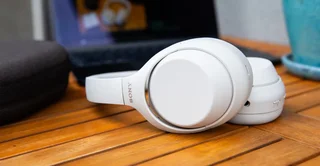 طراحی محبوب گوشی‌های سونی با WH-1000XM4C باز می‌گردد