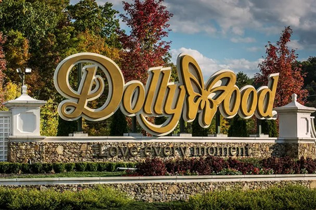 دالی پارتون خواسته بود نمایش ادامه یابد؛ پارک تفریحی Dollywood پس از فوت او باز می‌ماند