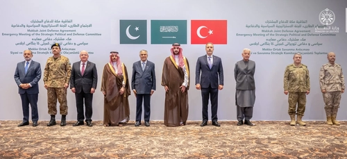 پاکستان و ترکیه برای حمایت نظامی از عربستان در برابر حوثی‌ها اعلام آمادگی کردند
