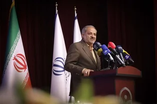 پاسخ وزیر آموزش و پرورش به سوال درباره مجازی شدن مدارس