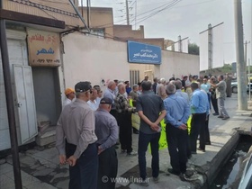 تجمع بازنشستگان کارگری شوش مقابل دفتر نماینده مجلس؛ درخواست برای احیای بیمارستان ملکی