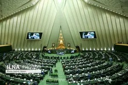 سلیمی: برگزاری جلسات صحن با تغییر دبیر شعام بار دیگر استفسار شود/ نیکزاد: اعلام این شرایط از سوی شعام بوده نه دبیر