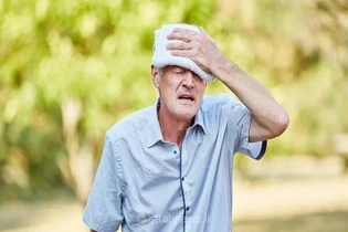 راهکارهای طلایی برای مقابله با گرمازدگی؛ چگونه در روزهای داغ تابستان سلامت خود را حفظ کنیم؟