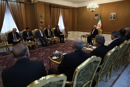 عارف پیشنهاد تشکیل اتحادیه کشورها و مناطق فارسی‌زبان را مطرح کرد