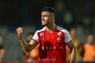 پیروزی نیمه‌وقت پرسپولیس در دیدار با ذوب‌آهن در لیگ برتر
