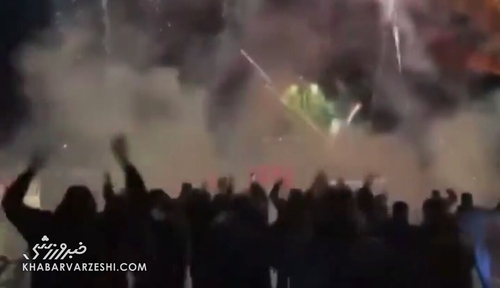آتش‌بازی هواداران گالاتاسرای مقابل هتل بارسلونا در آستانه بازی لیگ قهرمانان