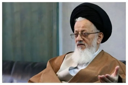 عضو خبرگان: آقا مجتبی با دستان خودشان برایمان سفره باز کردند و غذا آوردند؛ کاملا سالم اند
