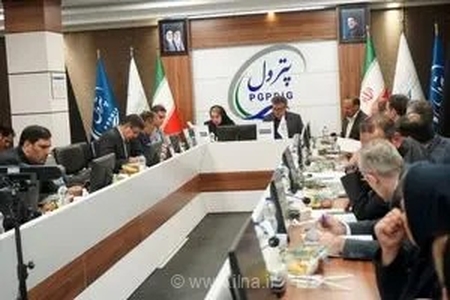 مجمع عمومی عادی سالیانه شرکت پتروشیمی ایلام برگزار شد/ مدیرعامل: سال ۱۴۰۴، سال تثبیت تاب‌آوری عملیاتی و بازگشت به مسیر سودآوری بود
