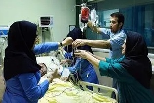 تجمع دوباره پرستاران نیشابور در اعتراض به حقوق پایین و افزایش کارانه