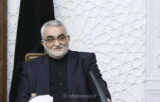 بروجردی: انسداد تنگه هرمز موقعیت ترامپ را متزلزل می‌کند
