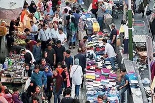 آغاز طرح ساماندهی دستفروشان در محور ۱۵ خرداد با هدف رفع سد معبر و نظم‌بخشی به معابر