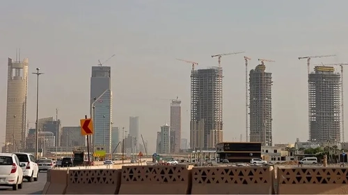 انفجار و آسیب به تاسیسات آرامکو در ریاض؛ حوثی‌ها مسئولیت حمله را بر عهده گرفتند