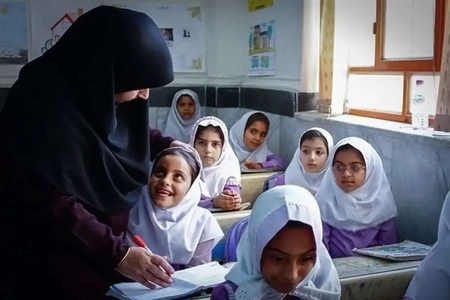 سختی معیشت معلمان: حقوقی که به نیمه ماه هم نمی‌رسد
