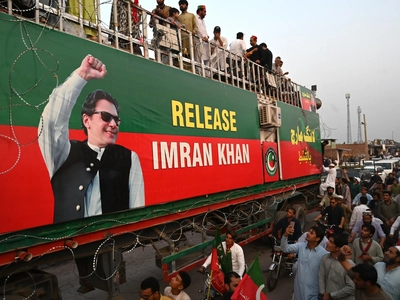پاکستان وضعیت اضطراری در استان تحت حاکمیت حزب عمران خان اعلام کرد
