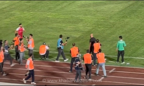 تشویق پرسپولیسی‌ها برای مازیار زارع پیش از دیدار با ملوان